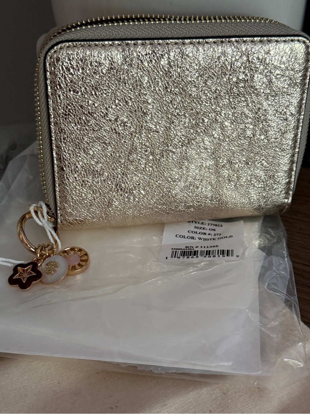 Tory Burch Emerson Gold Metallic Charms Mini Wallet 177012 retail $245 NWT - Picture 2 of 10